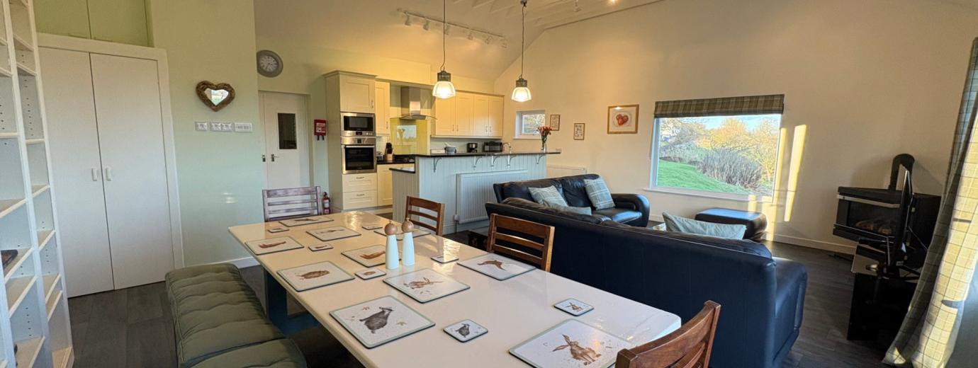 Balmangan Beag dining and kitchen