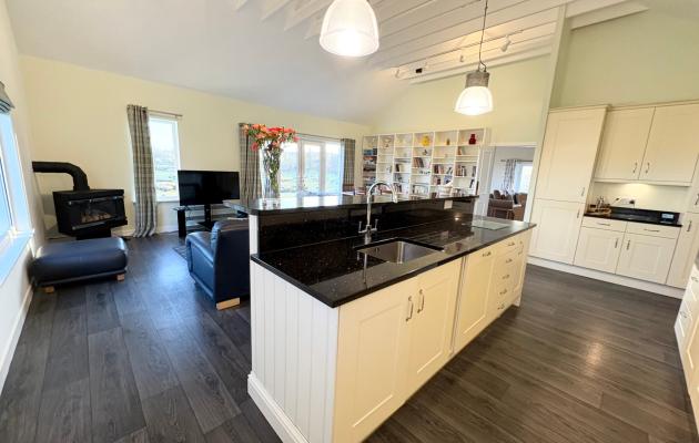 Blamangan Beag kitchen